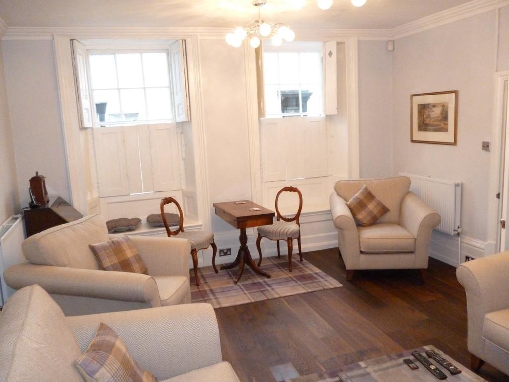 Kings House Wokingham Guest House Стая снимка